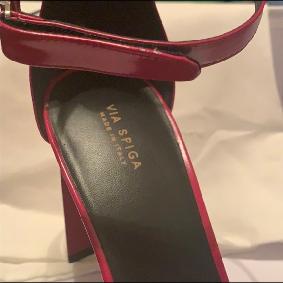 Via Spiga  Ruby Red Strap Heels NIB Sz 8 - Picture 6 of 8